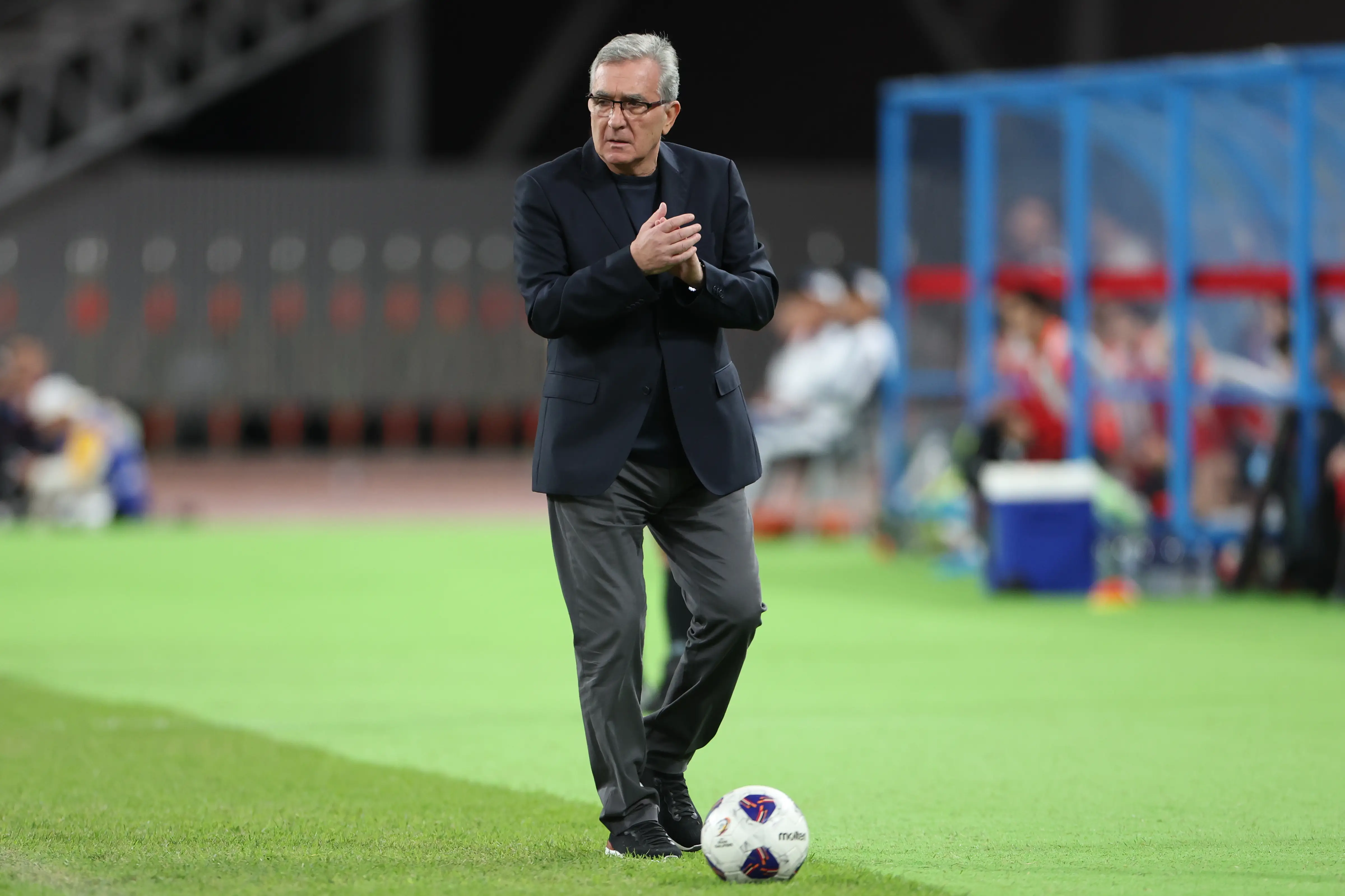 瓦伦西亚迎意甲关键赛，关键时刻伤情更新，质疑声仍在，资深球员宣示担当(忍法战场无尽500波阵容)